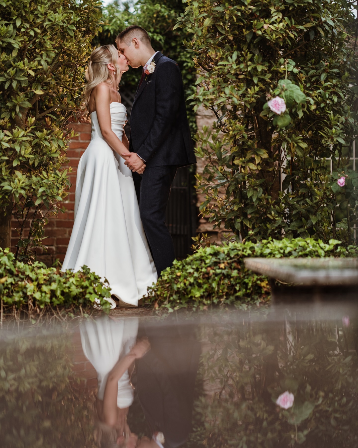 Couple in the gardens
